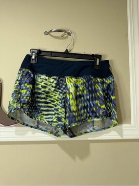 Nike Women’s Blue & Neon Green Printed Running Shorts